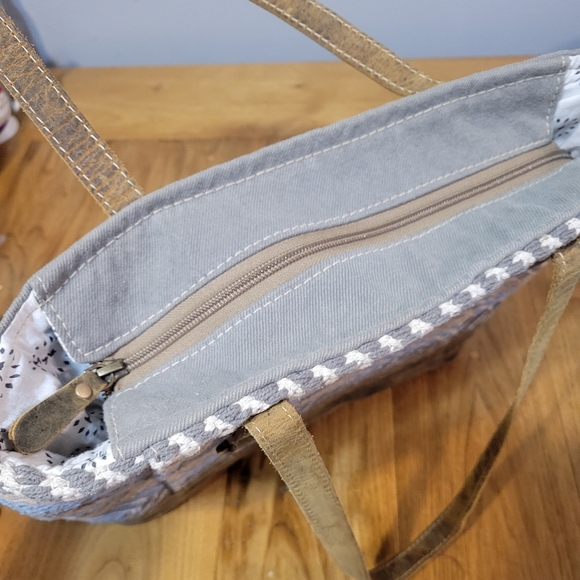 Myra Bag Tic Tac Toe Tote Bag Upcycled Tapestry, Canvas & Cowhide Leather - Picture 3 of 7